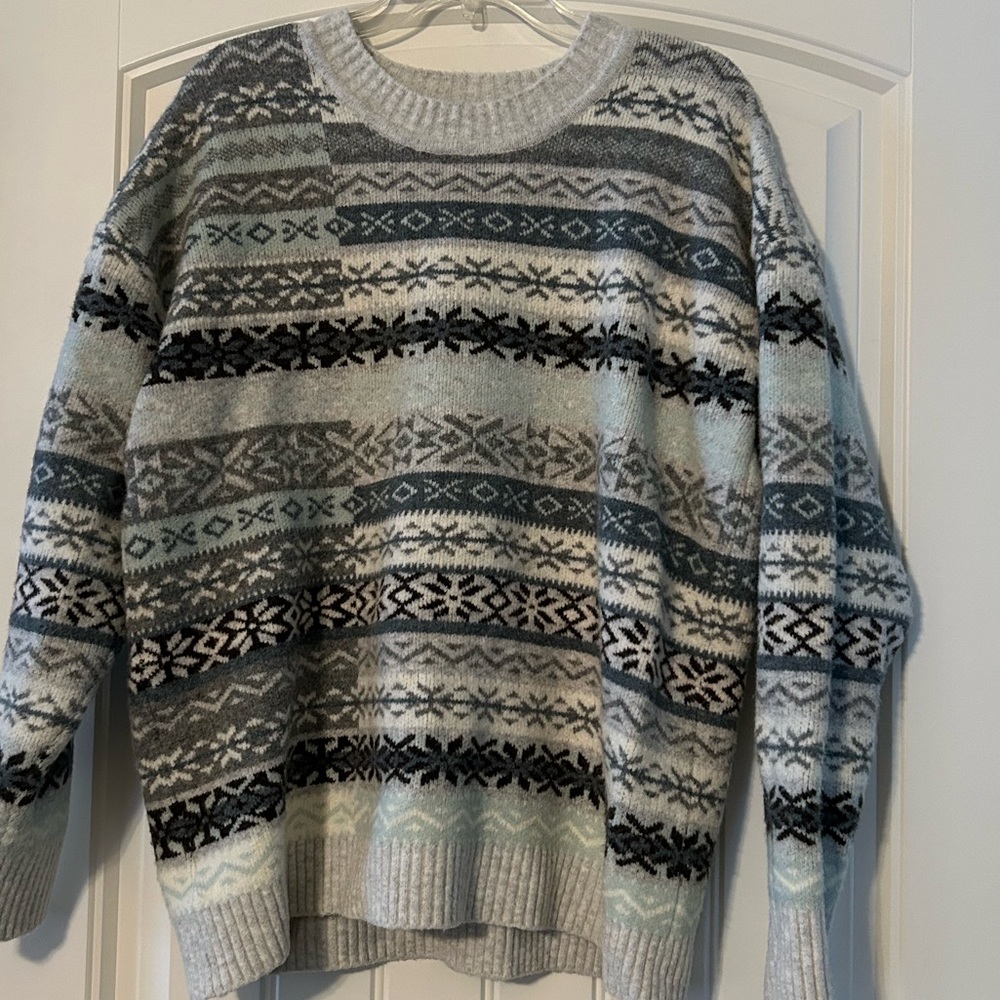 Size L Soft and Cozy Loft Sweater